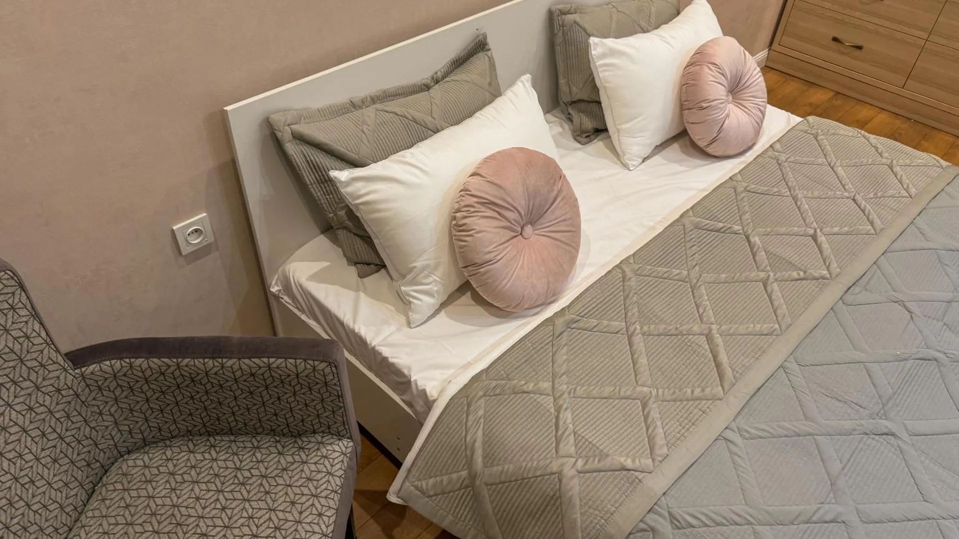 Комфортное Жилье От Bolme Apartments Almaty 0*,  Kazakhstan